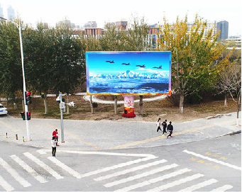 册亨户外大屏广告投放要点。